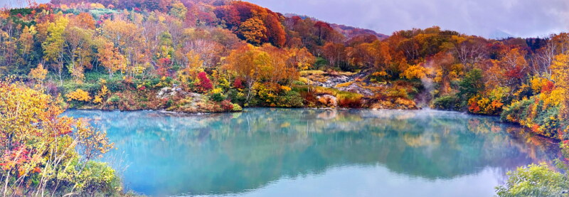 日本東北青森縣藍色沼|冒白煙的地獄沼|楓紅層層
